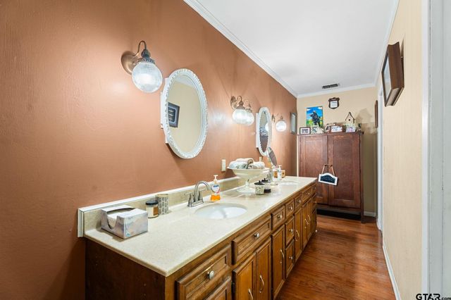 9722 FM 747, Jacksonville, TX 75766