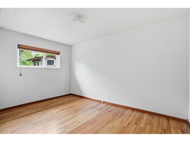 2556 TAYLOR Ave, Longview, WA 98632