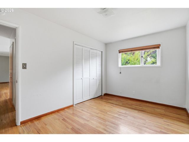 2556 TAYLOR Ave, Longview, WA 98632