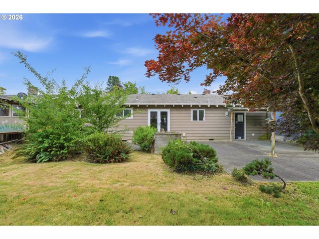 2556 TAYLOR Ave, Longview, WA 98632