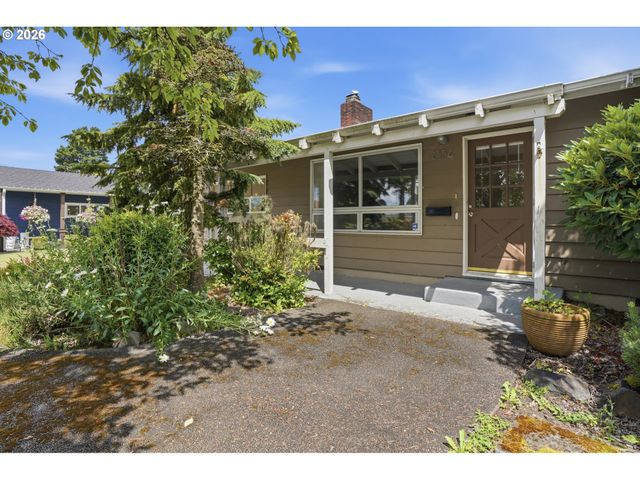 2556 TAYLOR Ave, Longview, WA 98632