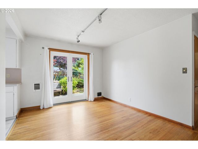 2556 TAYLOR Ave, Longview, WA 98632