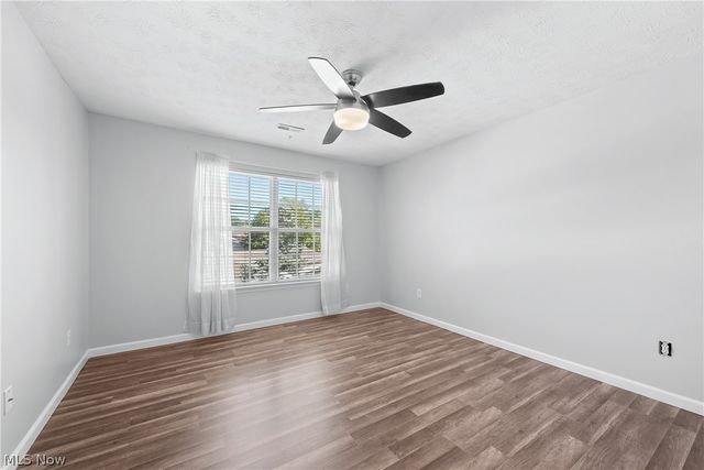 14821 Lenox Drive 221, Strongsville, OH 44136