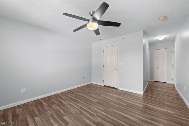 14821 Lenox Drive 221, Strongsville, OH 44136