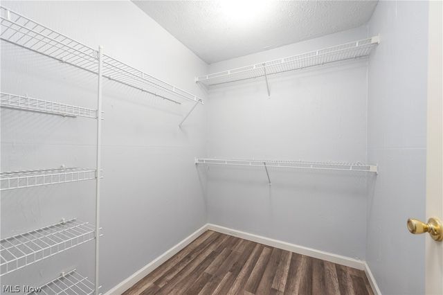 14821 Lenox Drive 221, Strongsville, OH 44136