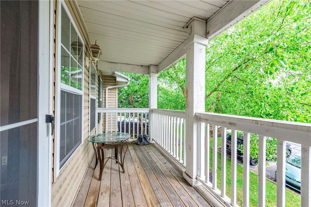 14821 Lenox Drive 221, Strongsville, OH 44136