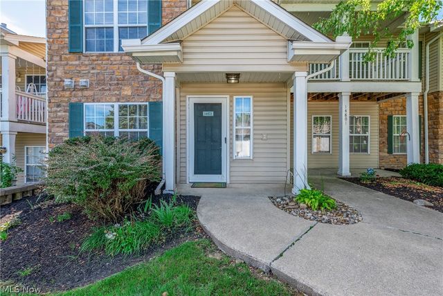 14821 Lenox Drive 221, Strongsville, OH 44136
