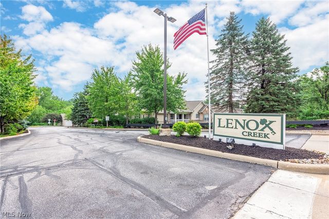 14821 Lenox Drive 221, Strongsville, OH 44136