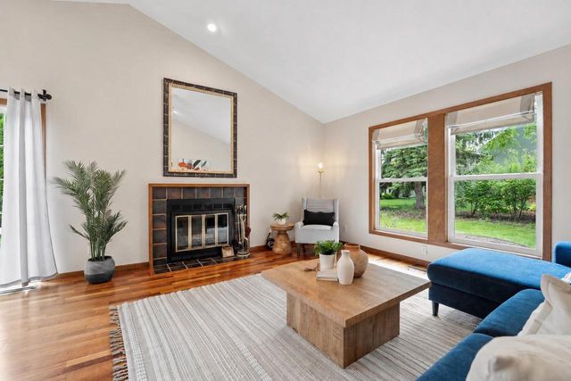 7850 E Oakbrook Circle, Madison, WI 53717