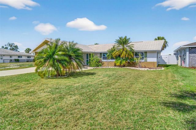 4001 TOPSAIL TRAIL, New Port Richey, FL 34652