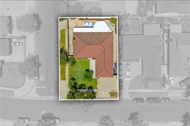 1421 W Hall, Santa Ana, CA 92704