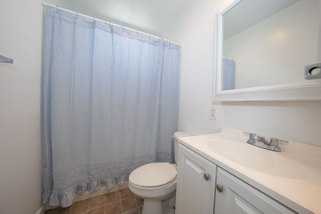35 EASTWOOD RD, Berwyn, PA 19312