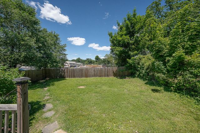35 EASTWOOD RD, Berwyn, PA 19312