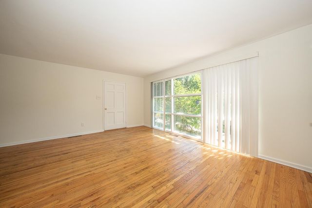 35 EASTWOOD RD, Berwyn, PA 19312
