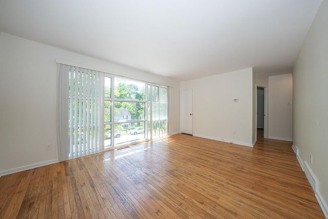35 EASTWOOD RD, Berwyn, PA 19312