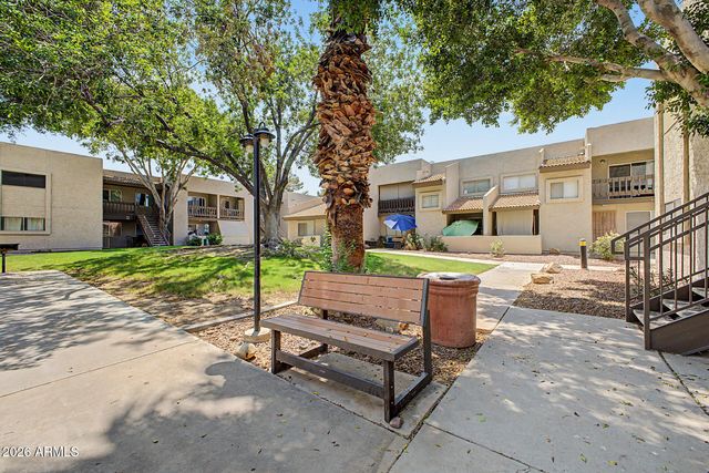 520 N STAPLEY Drive 292, Mesa, AZ 85203