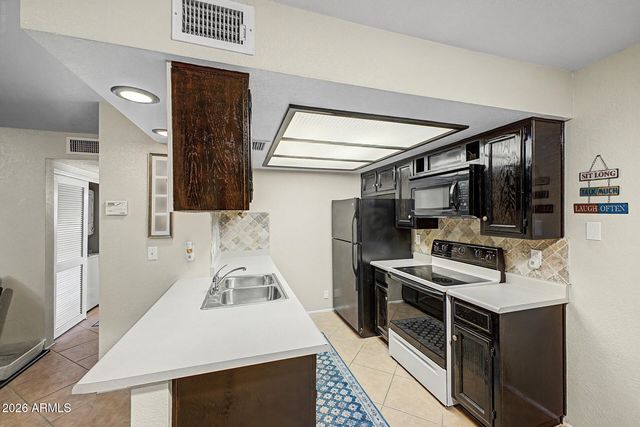 520 N STAPLEY Drive 292, Mesa, AZ 85203