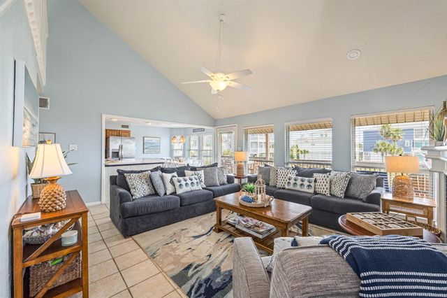 4119 Courageous Lane, Galveston, TX 77554