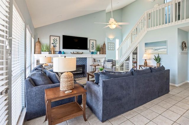 4119 Courageous Lane, Galveston, TX 77554