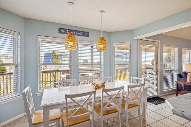 4119 Courageous Lane, Galveston, TX 77554