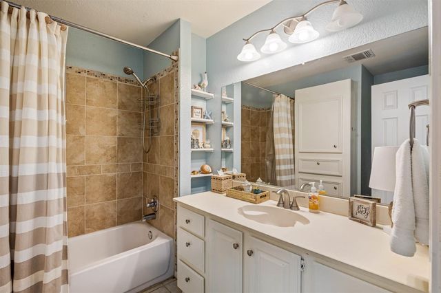 4119 Courageous Lane, Galveston, TX 77554