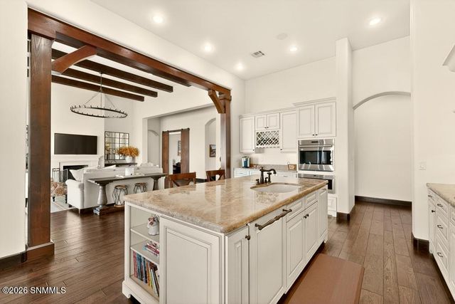 2135 Sedona Hills Parkway, Las Cruces, NM 88011