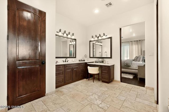 2135 Sedona Hills Parkway, Las Cruces, NM 88011