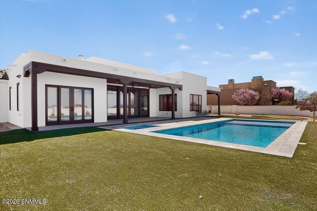 2135 Sedona Hills Parkway, Las Cruces, NM 88011