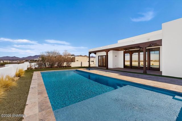 2135 Sedona Hills Parkway, Las Cruces, NM 88011