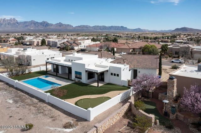 2135 Sedona Hills Parkway, Las Cruces, NM 88011