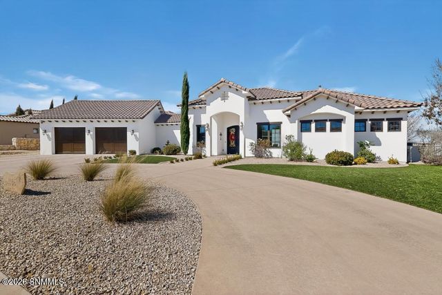 2135 Sedona Hills Parkway, Las Cruces, NM 88011