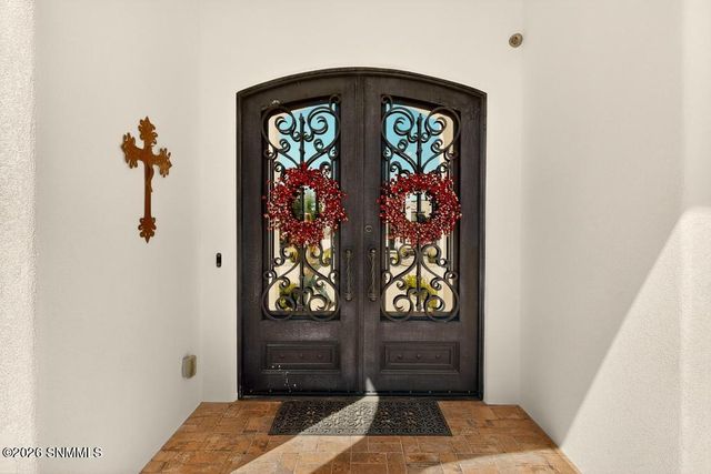 2135 Sedona Hills Parkway, Las Cruces, NM 88011