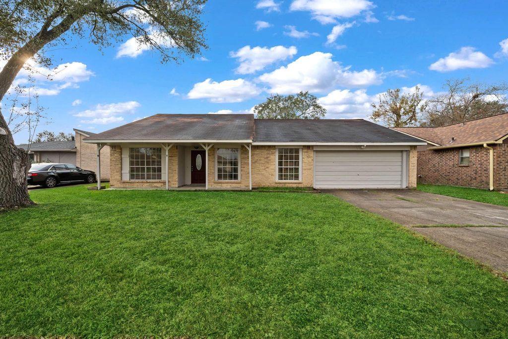 4134 Arapajo Street, Baytown, TX 77521