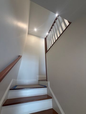 100 Dartmouth 1, Medford, MA 02155