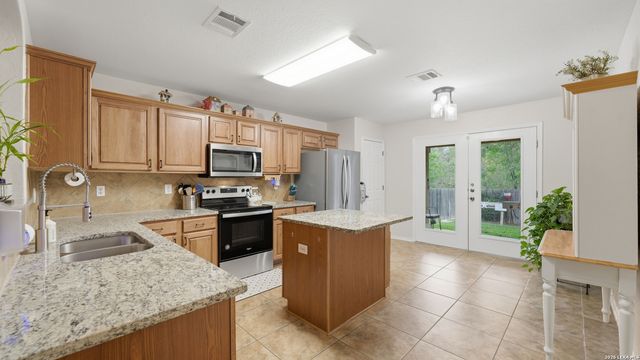 2909 Ashwood Rd, Schertz, TX 78108