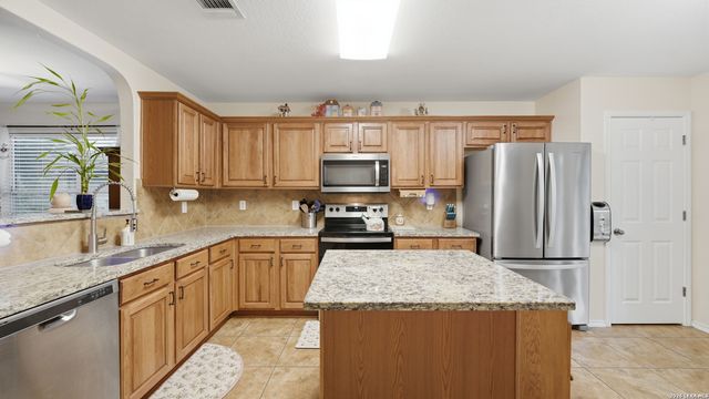 2909 Ashwood Rd, Schertz, TX 78108