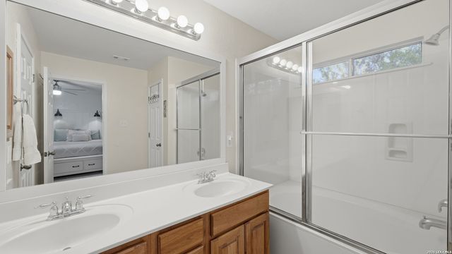2909 Ashwood Rd, Schertz, TX 78108