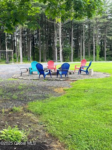 431 Settles Hill Road, Guilderland, NY 12009