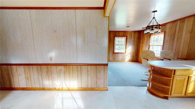 2066 Cross RD, Hayes, VA 23072