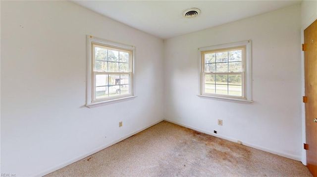 2066 Cross RD, Hayes, VA 23072