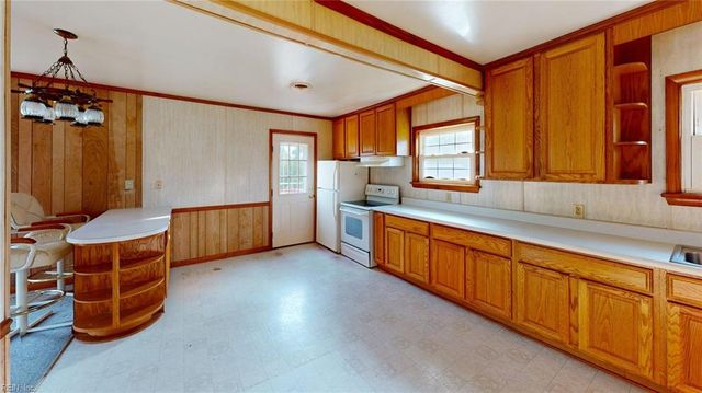 2066 Cross RD, Hayes, VA 23072