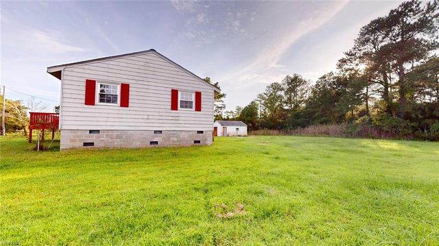 2066 Cross RD, Hayes, VA 23072