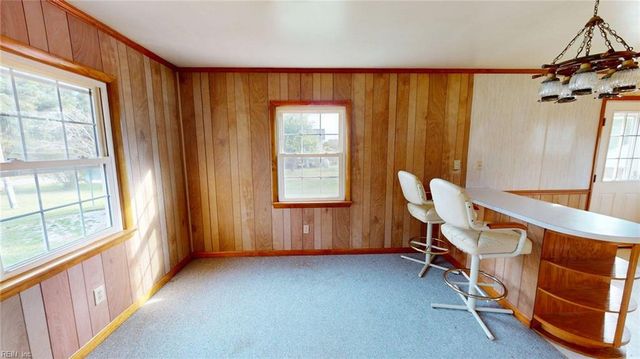 2066 Cross RD, Hayes, VA 23072