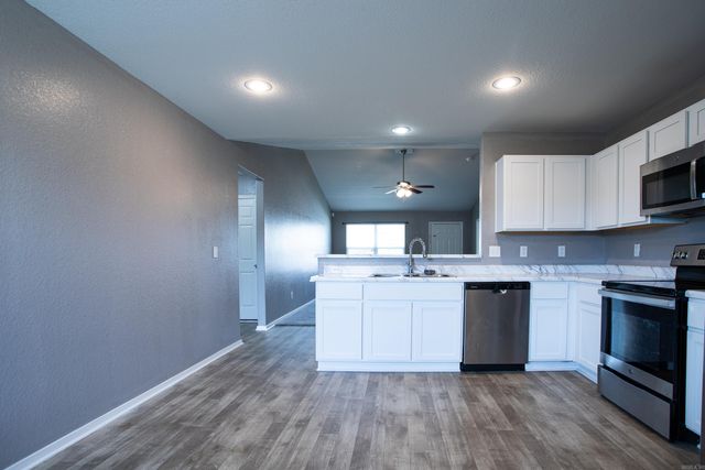 30 Summer Breeze Road, Conway, AR 72032