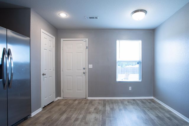 30 Summer Breeze Road, Conway, AR 72032