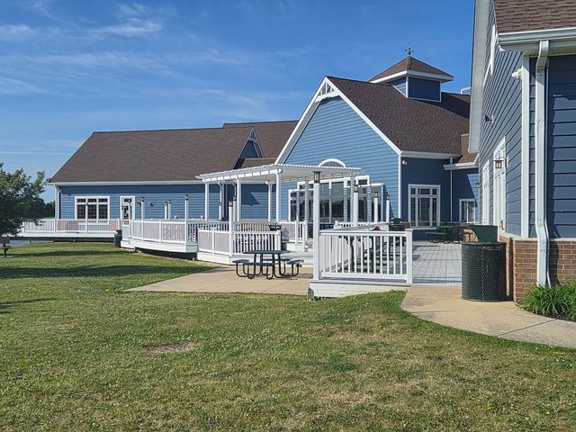 110 FALCON Way, Poplar Grove, IL 61065
