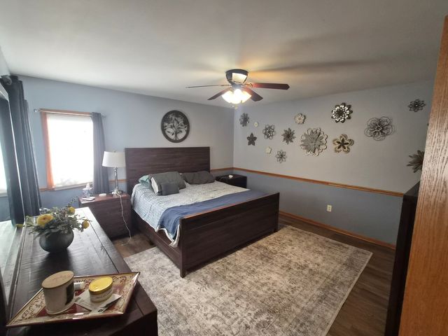 110 FALCON Way, Poplar Grove, IL 61065