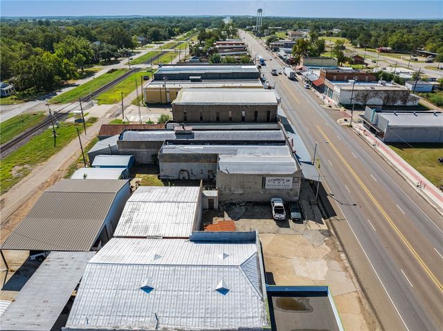 404 Main, Calvert, TX 77837