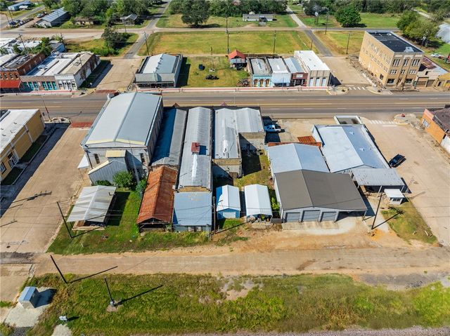 404 Main, Calvert, TX 77837