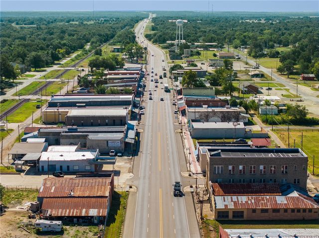 404 Main, Calvert, TX 77837